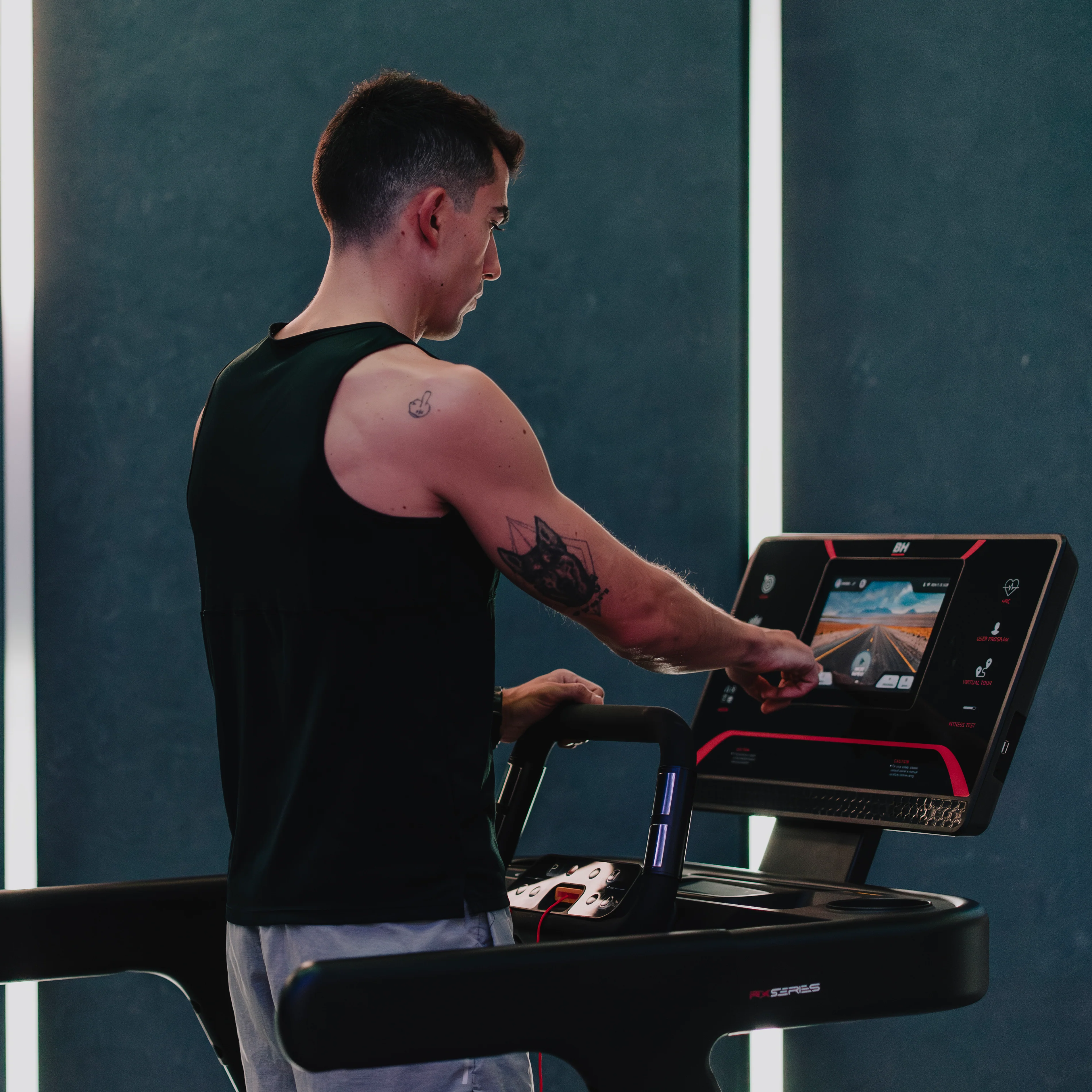BH Fitness Laufband RX7 Multimedia G6173TFT  - Image 3