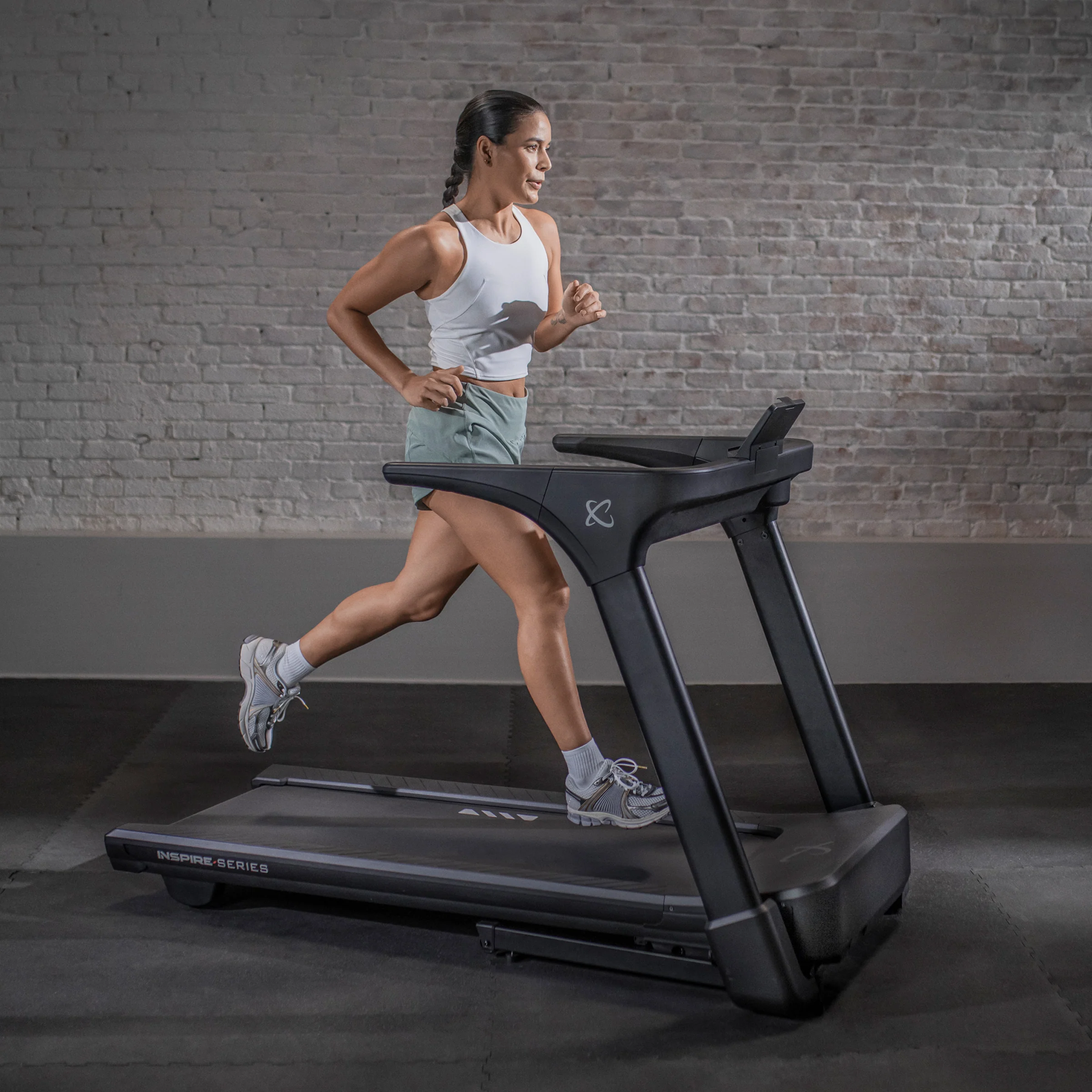 Inspire Series T4 Laufband - Image 3
