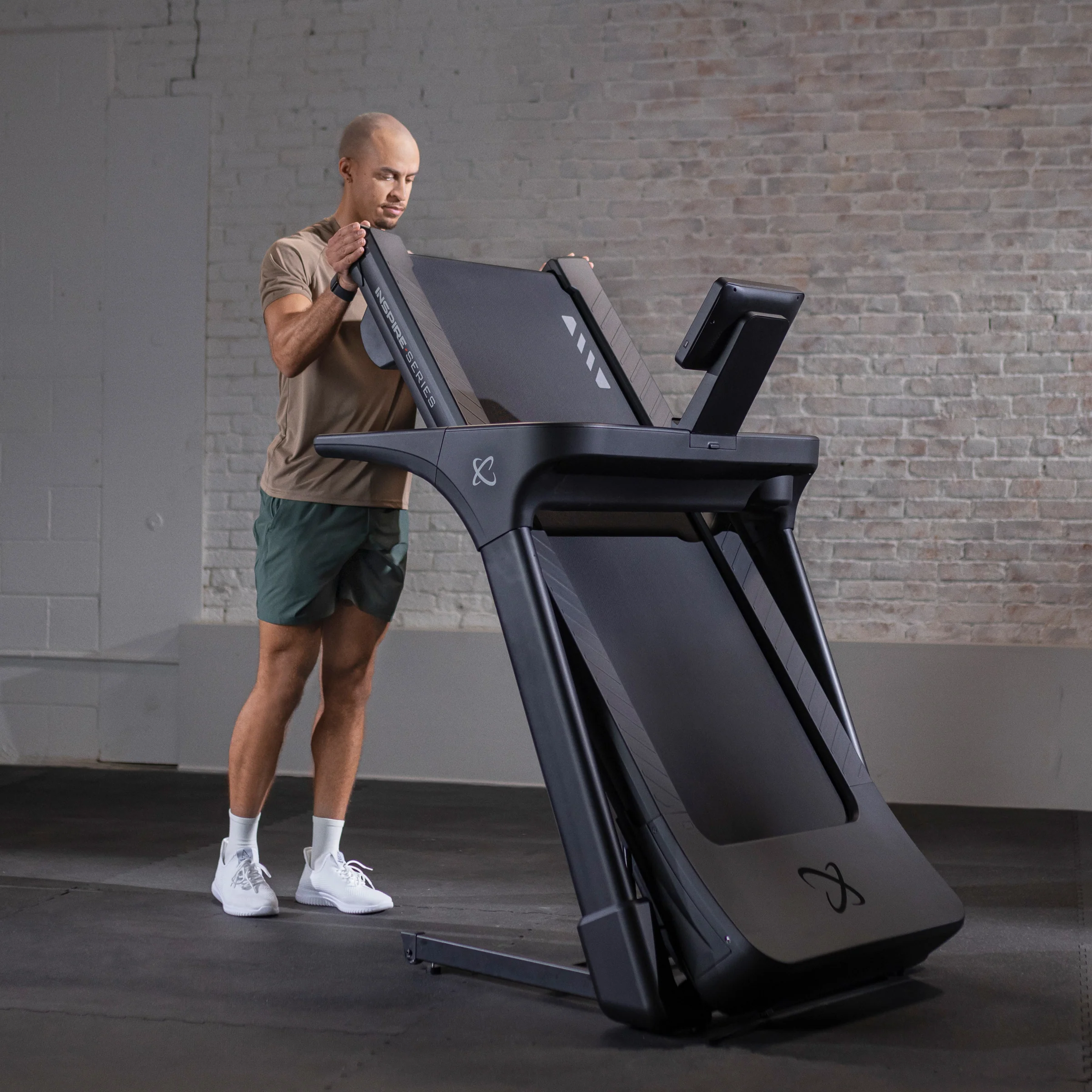 Inspire Series T4S Laufband - Image 3