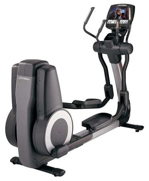 Life Fitness Crosstrainer 95X Engage™ Gebrauchtgerät Filiale Nürnberg