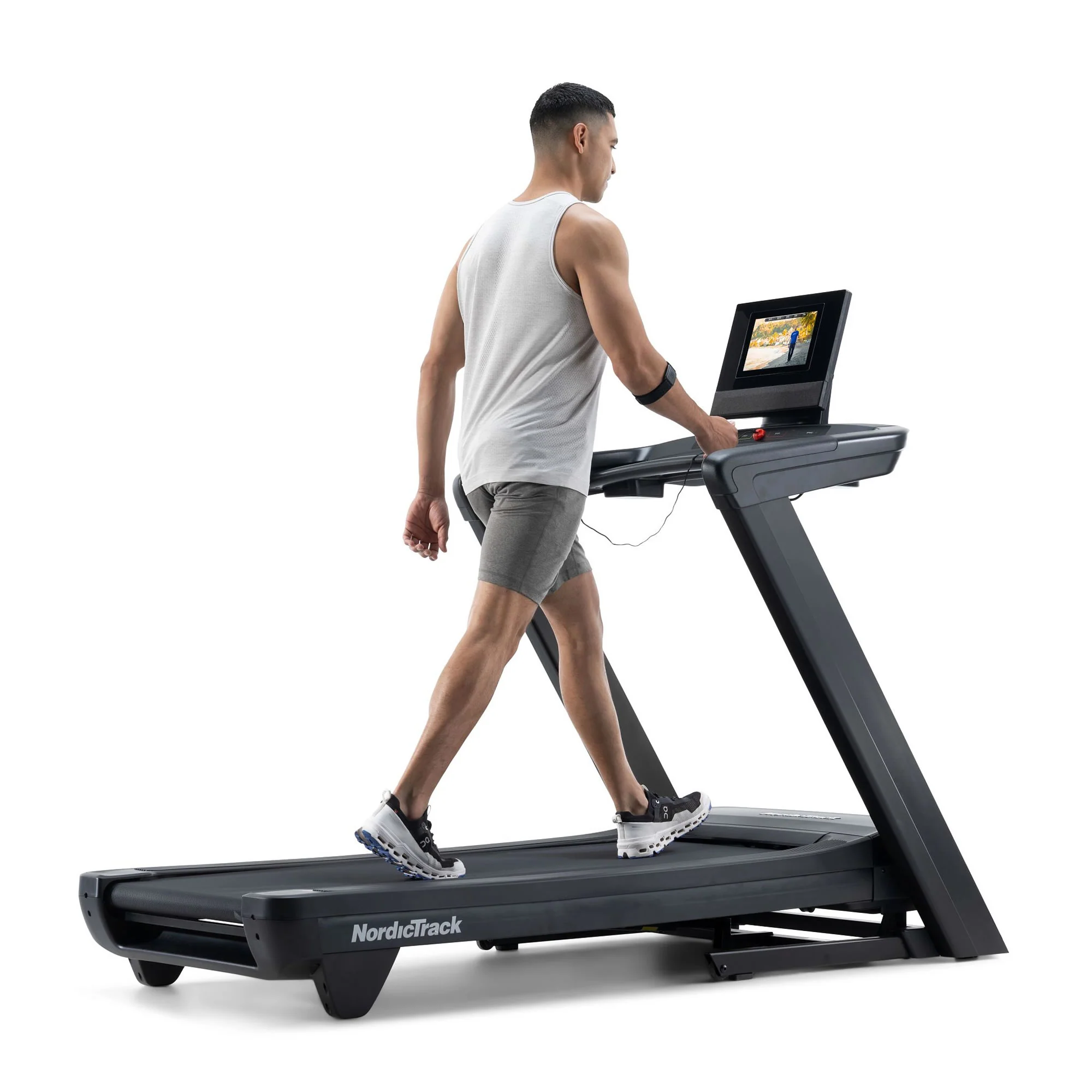 NordicTrack Commercial 1250 Laufband - Image 12