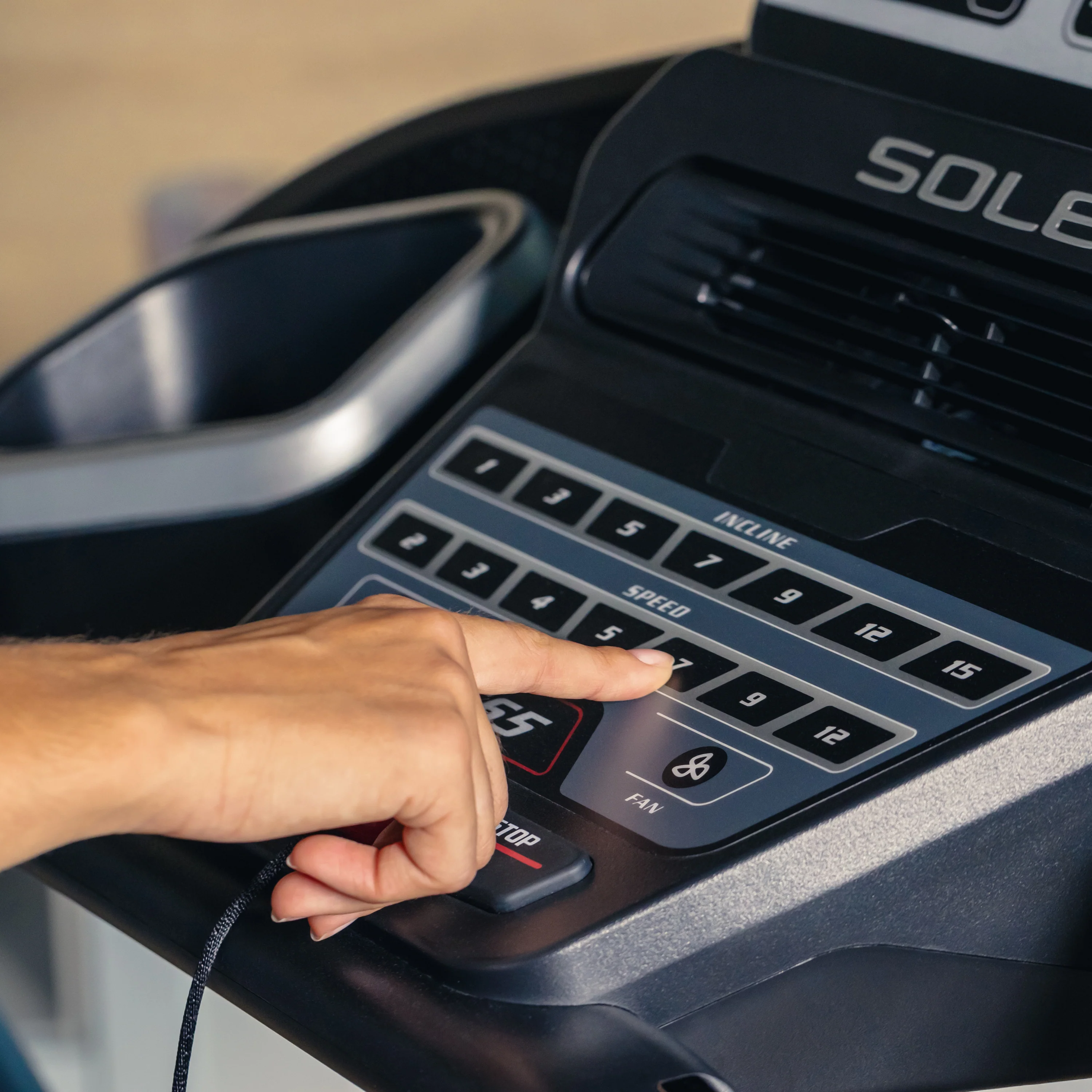 Sole Fitness Laufband F65 - Image 6