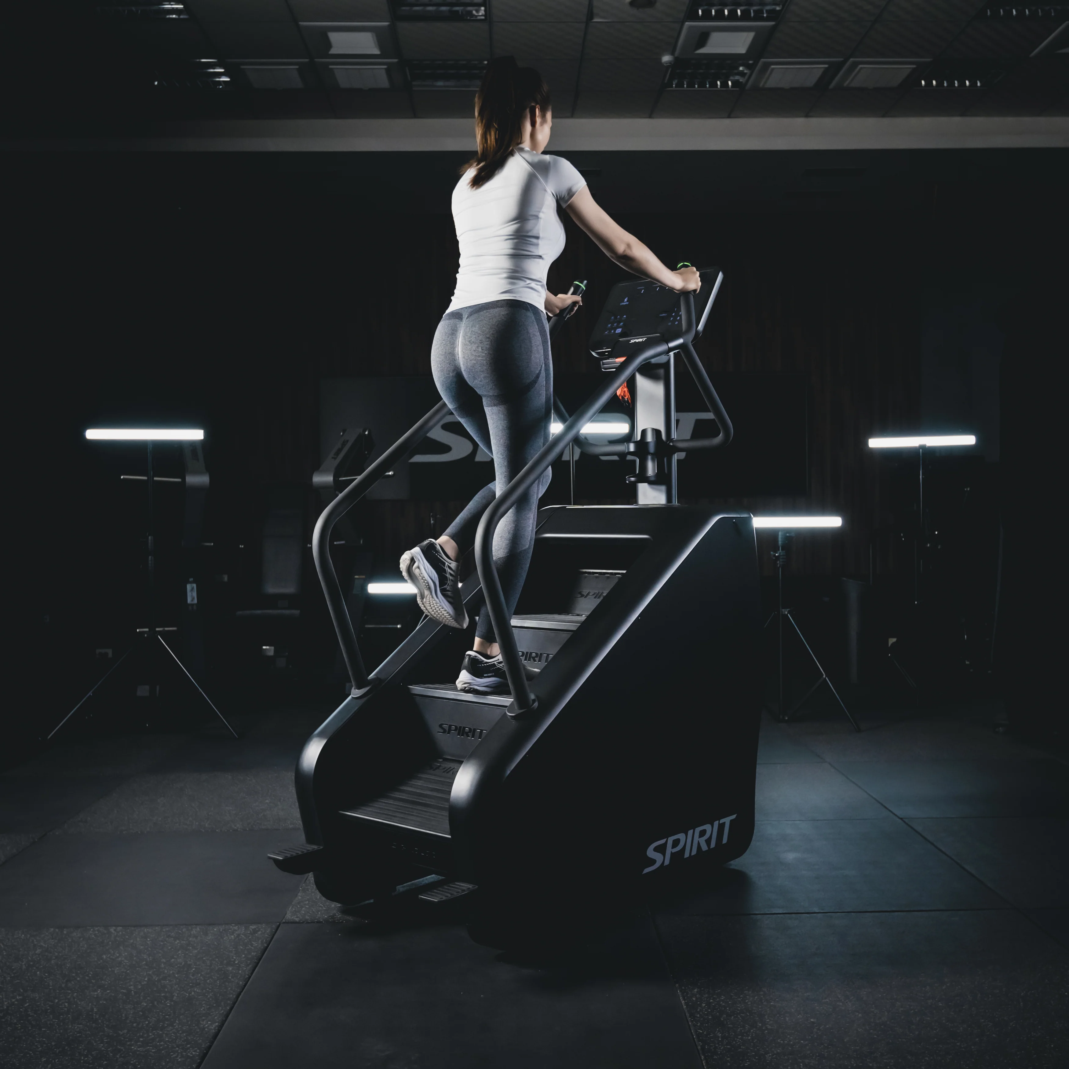 Spirit Fitness CSC980 Stair Climber - Image 2