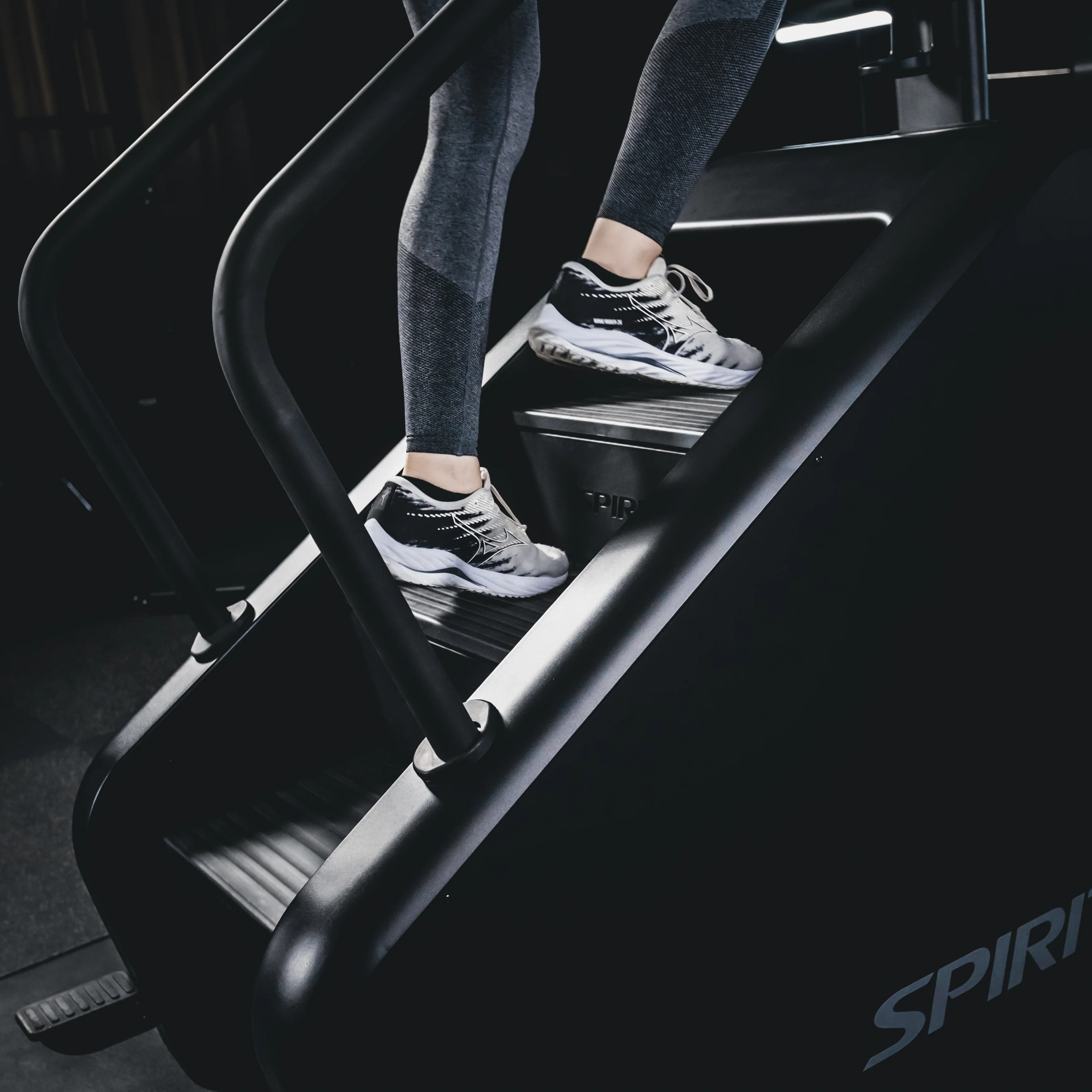 Spirit Fitness CSC980 Stair Climber - Image 8