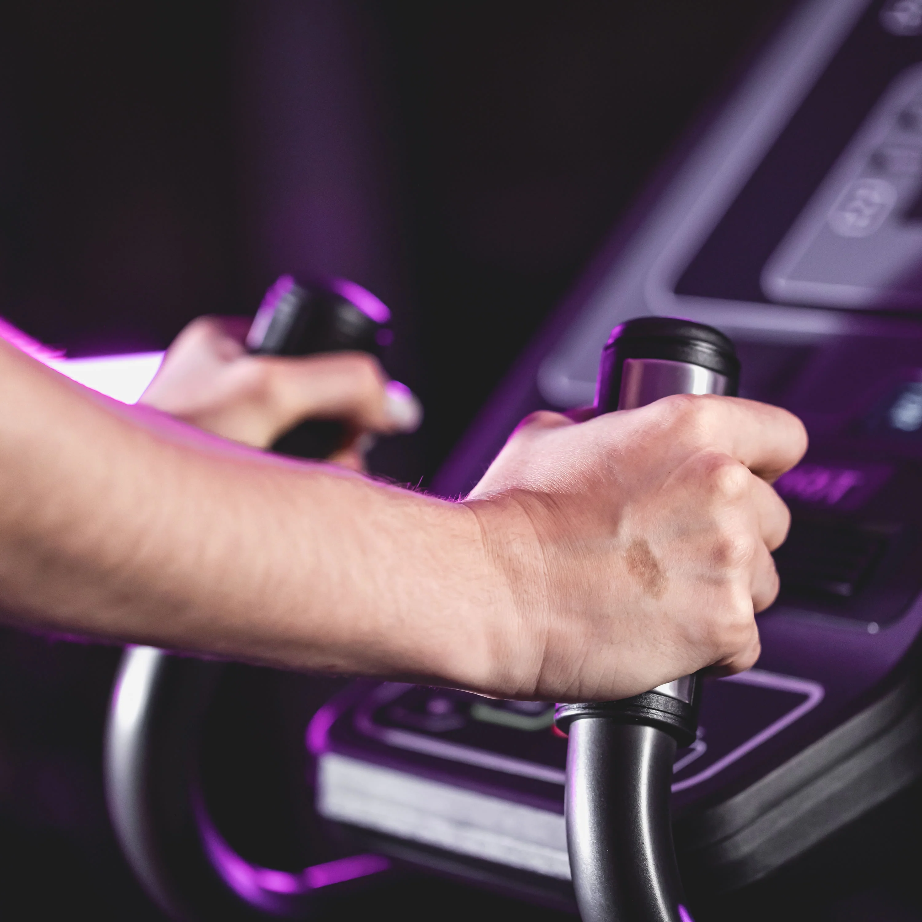 Spirit Fitness Crosstrainer CE800+ LED - Image 7