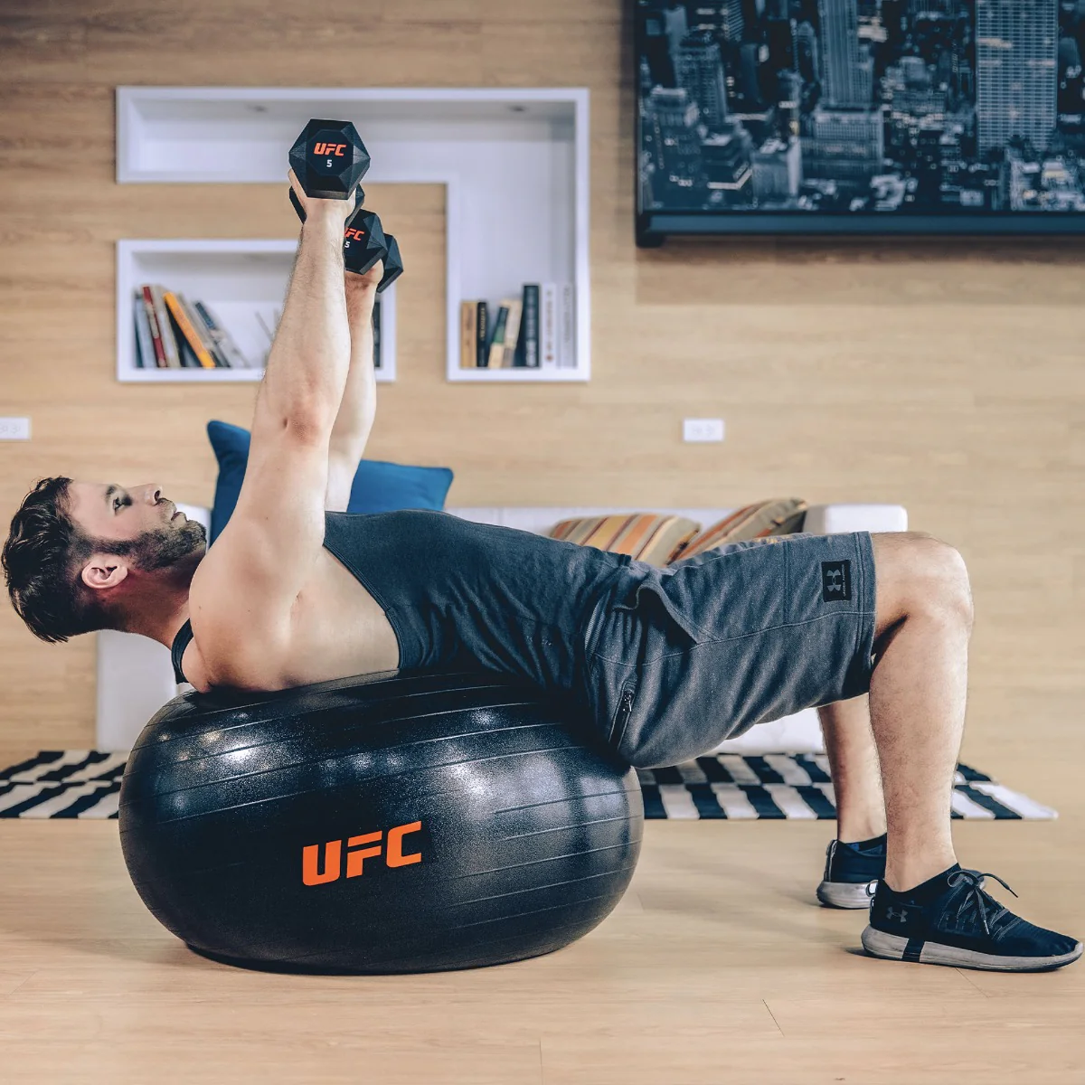 UFC FITBALL Gymnastikball - Image 19